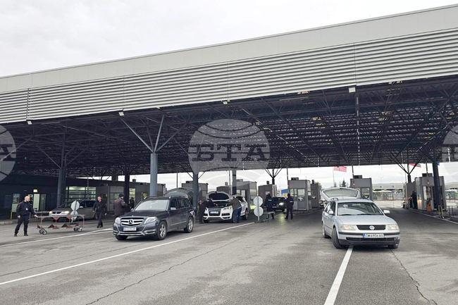 Великобритания обяви засилване на проверките по българско-турската граница, за да бъде намален трафикът на хора през Ламанша