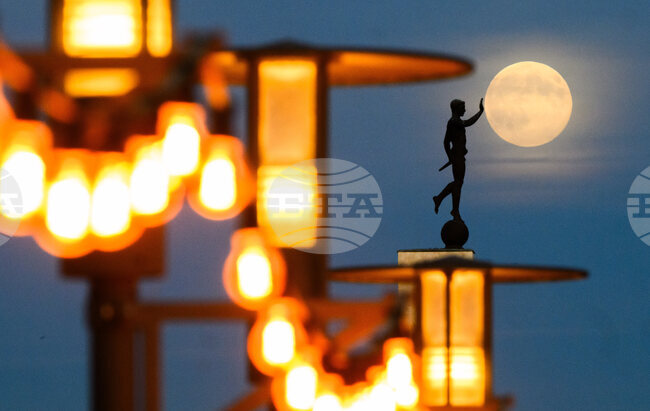 APTOPIX Germany Supermoon