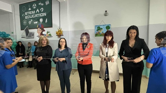 Новоизграден STEM център бе открит в училището в поповското село Светлен