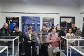 Търговище - Регионален исторически музей - „По острието на историята - колекция хладно оръжие ХIХ - ХХ век от фонда на РИМ – Търговище” - каталог