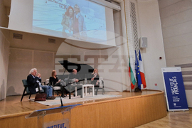 Френски културен институт - лекция - Кристо и Жан-Клод