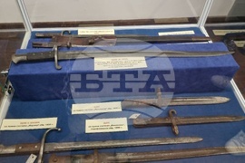 Търговище - Регионален исторически музей - „По острието на историята - колекция хладно оръжие ХIХ - ХХ век от фонда на РИМ – Търговище” - каталог