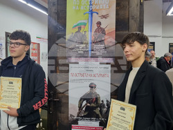 Търговище - Регионален исторически музей - „По острието на историята - колекция хладно оръжие ХIХ - ХХ век от фонда на РИМ – Търговище” - каталог