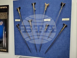 Търговище - Регионален исторически музей - „По острието на историята - колекция хладно оръжие ХIХ - ХХ век от фонда на РИМ – Търговище” - каталог