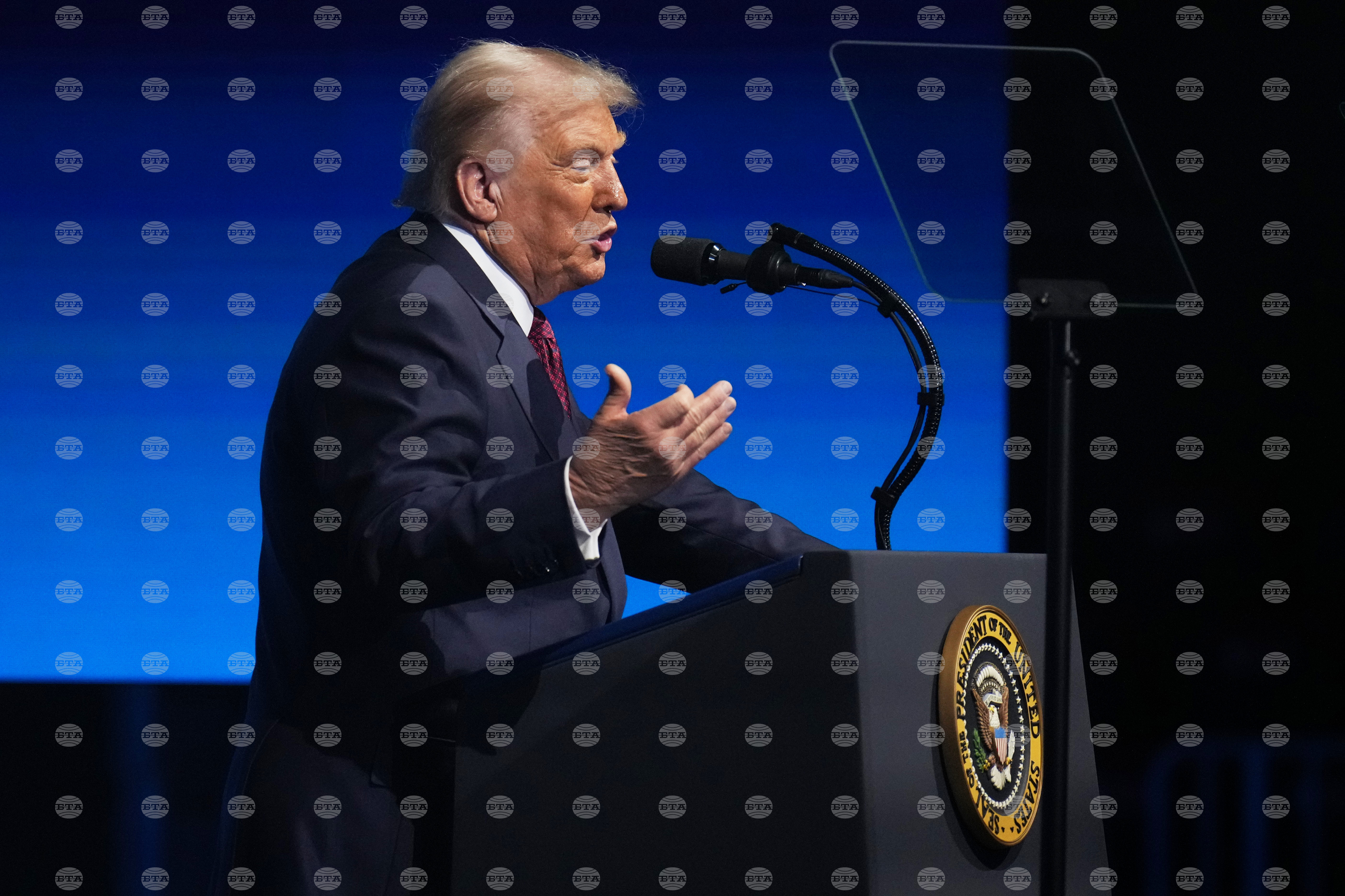 Тръмп заяви, че ще се погрижи за Ню Йорк след победата на кметските избори на демократа Мамдани