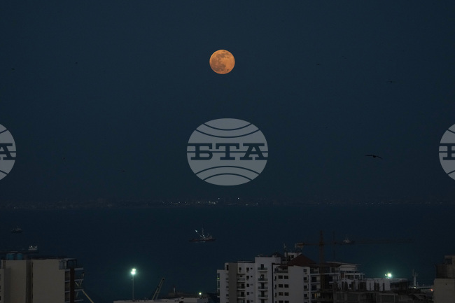 Senegal Supermoon