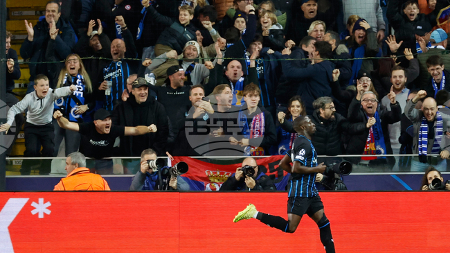 Фен на Барселона е арестуван за палеж на автобус с хора в Брюж