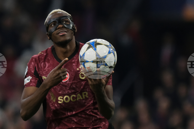 Полузащитникът на Нигерия Франк Ониека за съотборника си Виктор Осимен: „Според мен защитниците се страхуват от него“