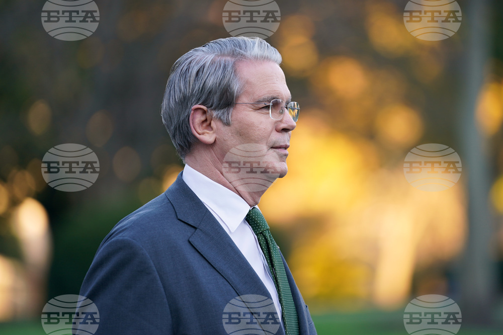 Частичното блокиране на правителството на САЩ е причинило икономически щети за 11 млрд. долара, заяви финансовият министър Скот Бесънт