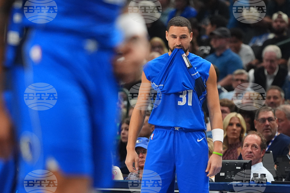 Pelicans Mavericks Basketball