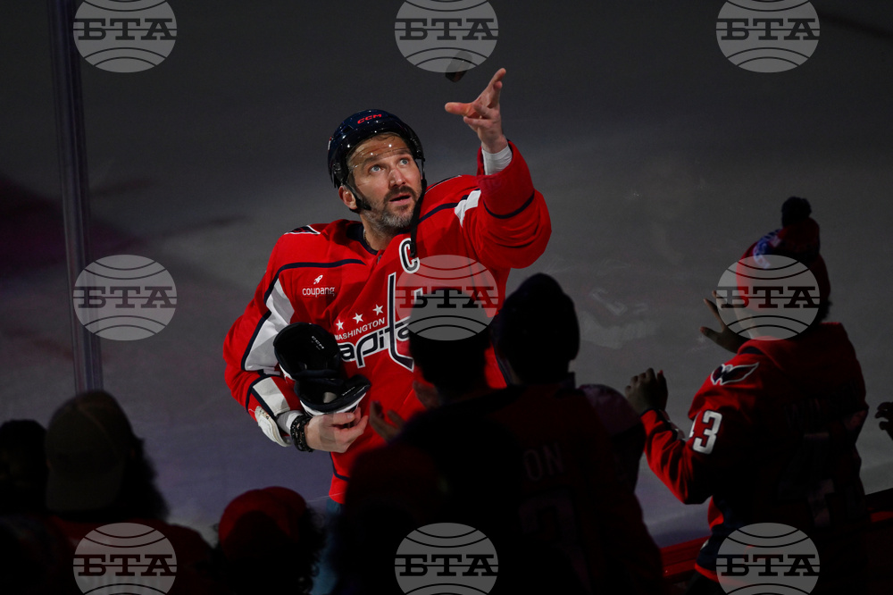 APTOPIX Blues Capitals Hockey