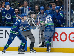 Blackhawks Canucks Hockey