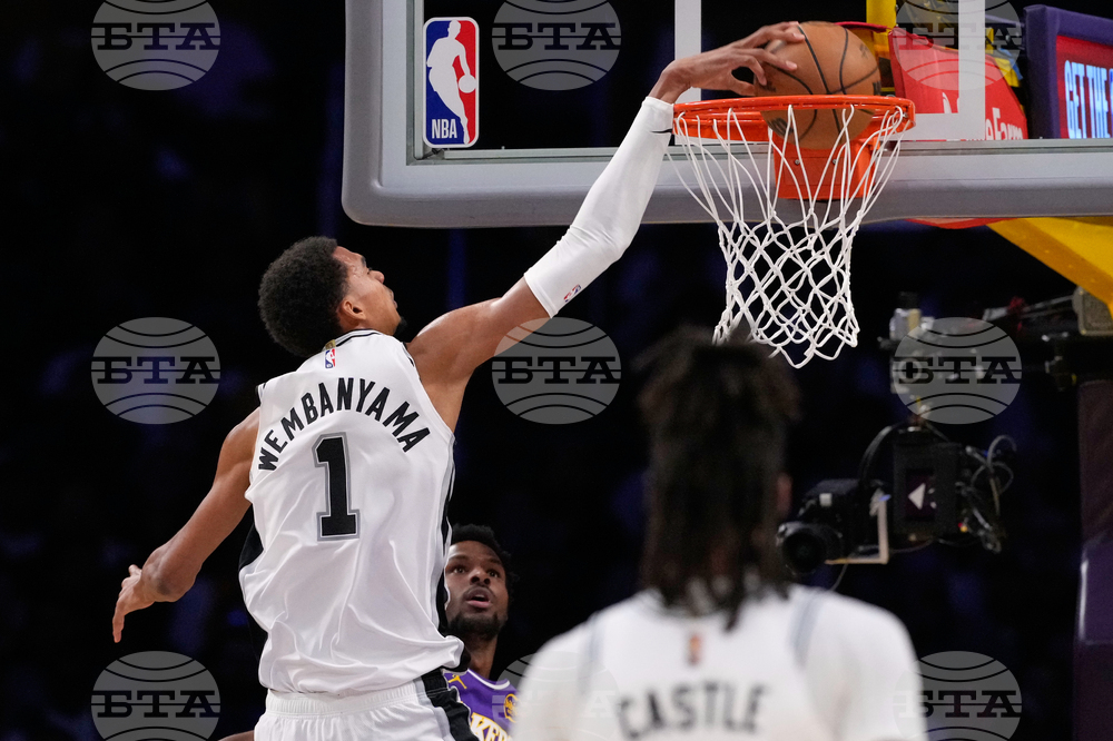 Spurs Lakers Basketball