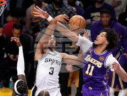 Spurs Lakers Basketball