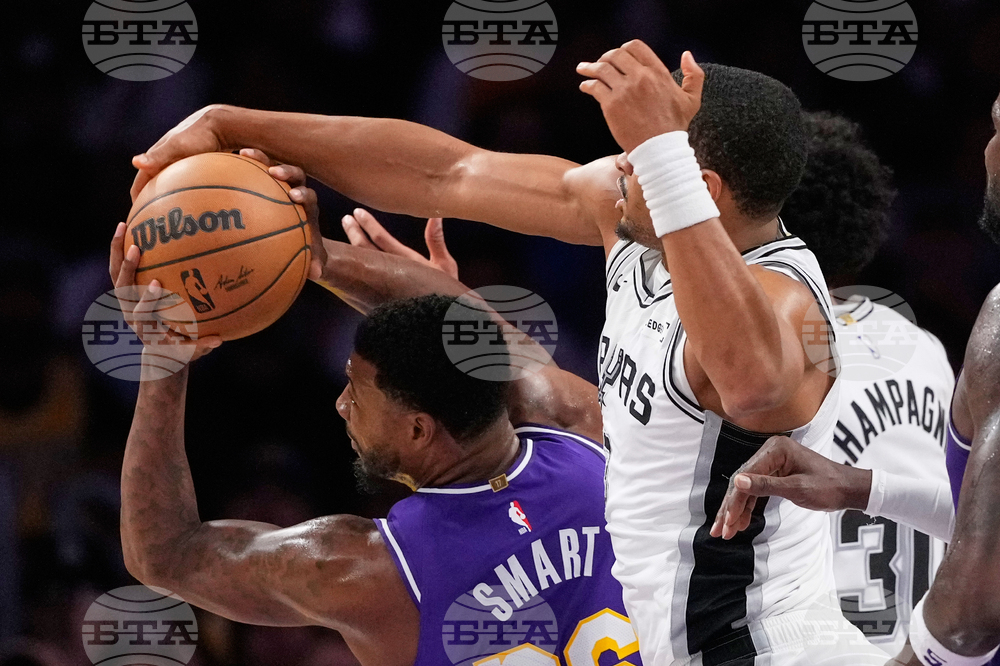 Spurs Lakers Basketball