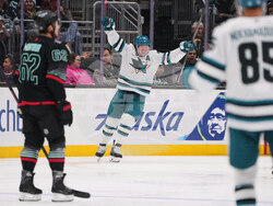 Sharks Kraken Hockey