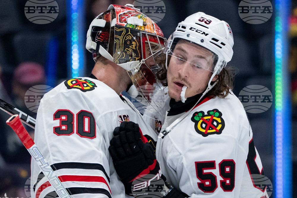 Blackhawks Canucks Hockey