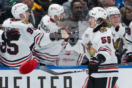 Blackhawks Canucks Hockey