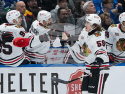 Blackhawks Canucks Hockey