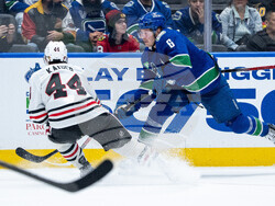 Blackhawks Canucks Hockey