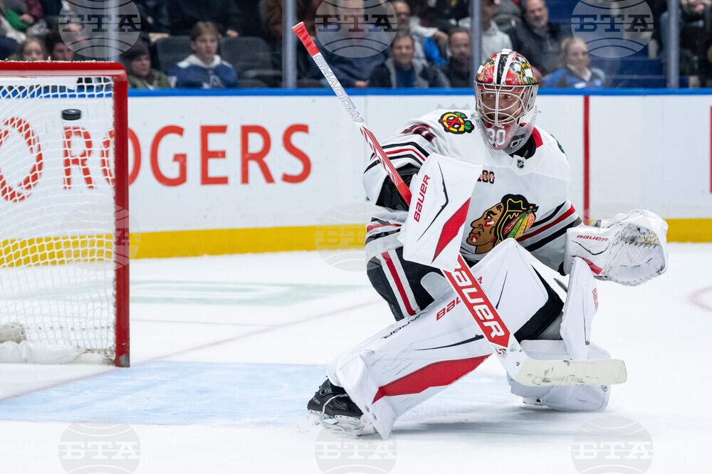 Blackhawks Canucks Hockey