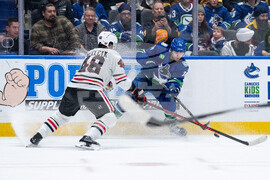 Blackhawks Canucks Hockey