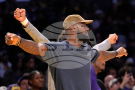 Spurs Lakers Basketball