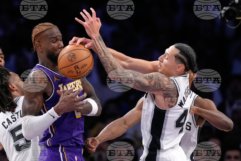 Spurs Lakers Basketball