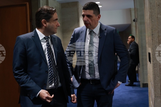 От „Да, България“ отговориха на коментари на Борисов и Пеевски за срещи с Христо Иванов по времето на "сглобката"