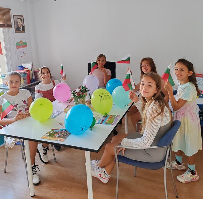  Асоциацията на българските училища в чужбина поздрави училище „Васил Левски“ в Палма де Майорка по повод 15-годишнината му