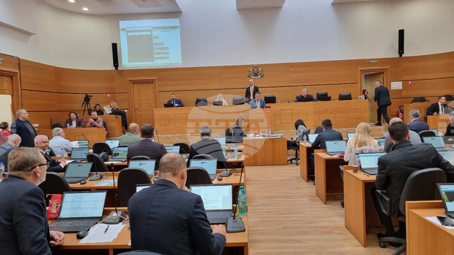 Художникът Матей Матеев стана почетен гражданин на Пловдив, Общинският съвет присъди посмъртно "Почетна значка" на Иван Странджев