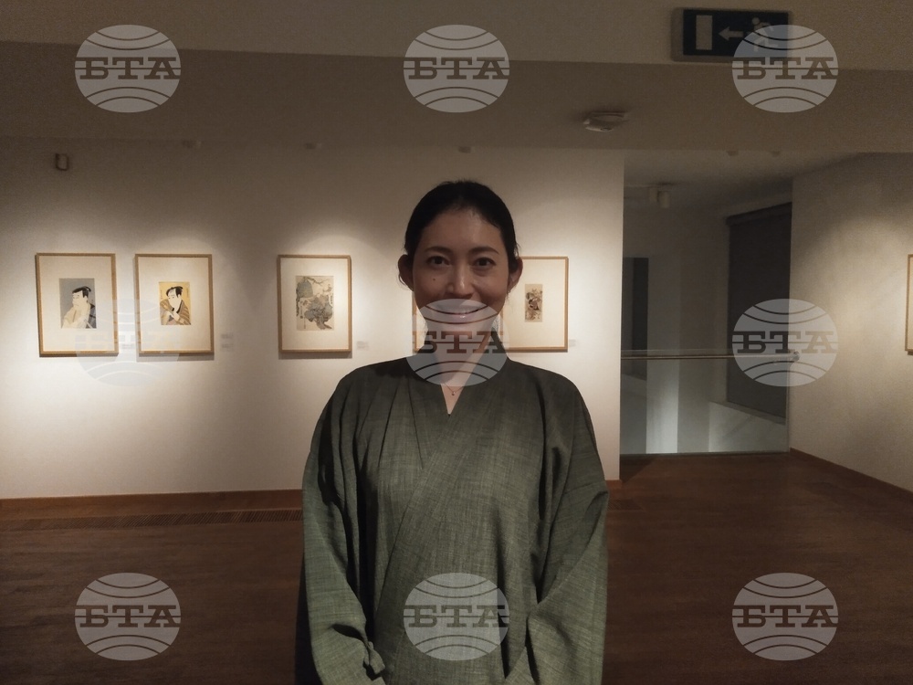 Българите са запознати с японската живопис нихон-га, каза за БТА художничката Маюми Гото 