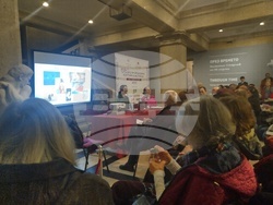 Японската художничка Маюми Гото проведе работилница и изнесе лекция на тема „Традиционната японска живопис нихон-га“ в галерия „Квадрат 500“. 