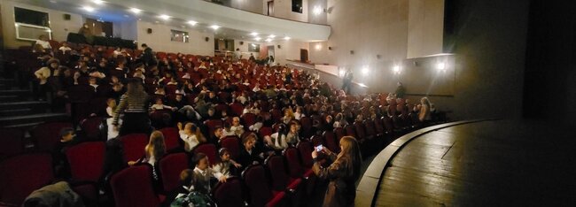 Драматичен театър „Никола Вапцаров“ – Благоевград: „Неволята“ – уроци по театър за 7 СУ „Кузман Шапкарев“