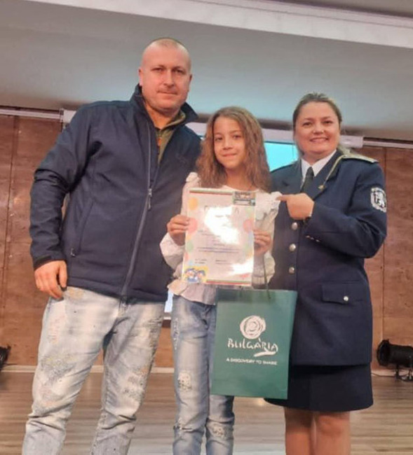 ОДМВР – Кърджали: Двама ученици от Кърджали са отличени в национален конкурс на МВР за детска рисунка