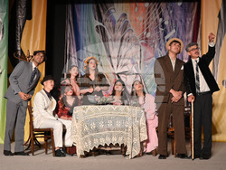 Берковица - Лачени обувки -2