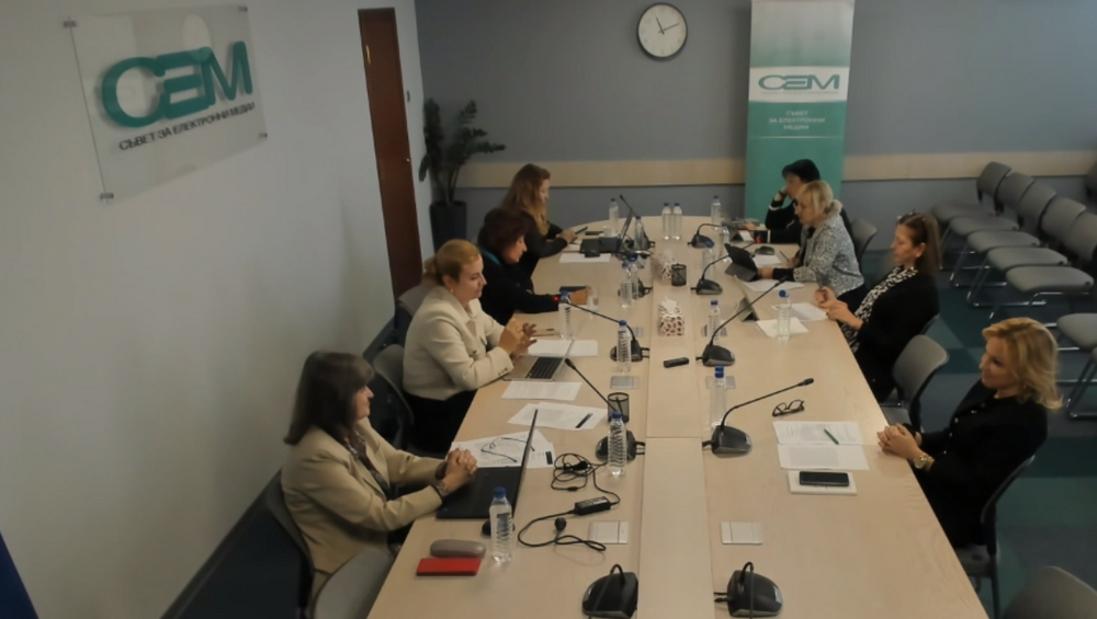 СЕМ ще направи анализ на ситуацията с процедурата за избор на нов генерален директор на БНТ след решението на ВАС, каза Симона Велева