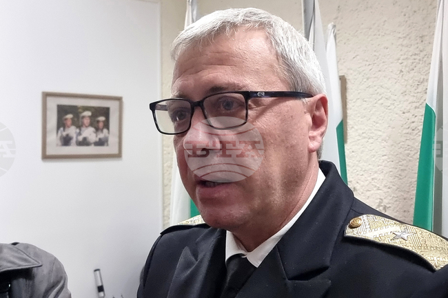 Тази година на НИК 421 ще се качат изследователи от шест нации, каза началникът на Военноморското училище във Варна