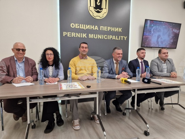 През 2026 г. фестивалът "Сурва“ в Перник ще се проведе в два поредни уикенда