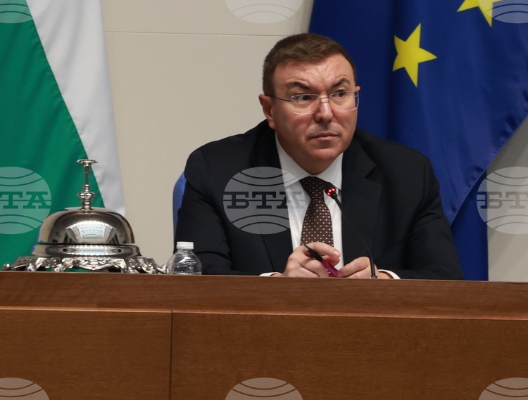 Deputy Parliament Chair Angelov Does Not Rule Out Lukoil’s Acquisition by Bulgarian Energy Holding