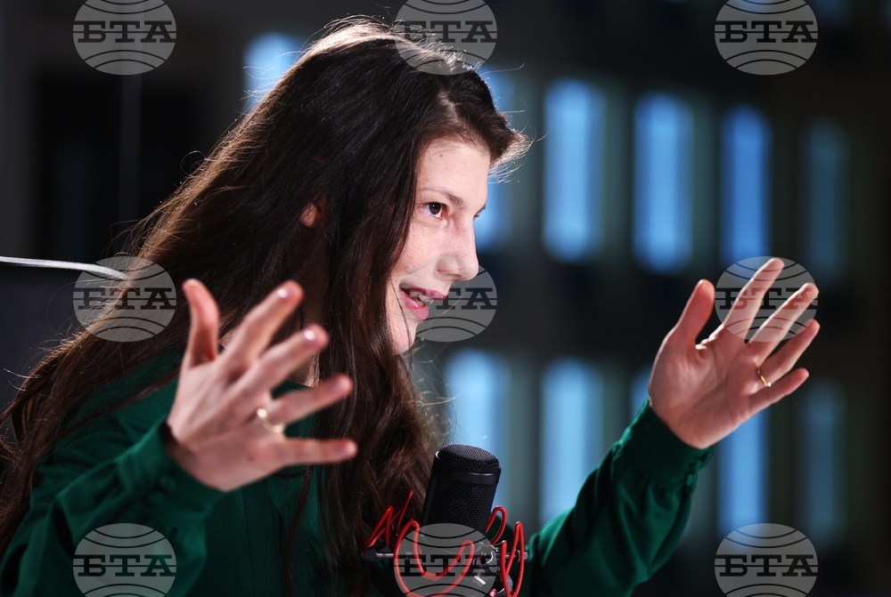 Подкаст „БТА Паралели“ - Ваня Сухарова