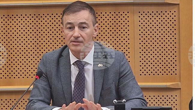 Борбата с дезинформацията ще покаже докъде една демокрация има право да развие имунна система, каза евродепутатът Андрей Ковачев