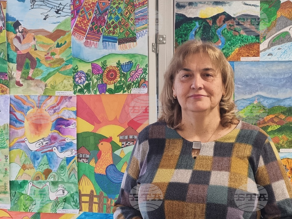 С изложба на отличените творби ще приключи осемнадесетото издание на Националния празник на детското изкуство - Кърджали 2025 