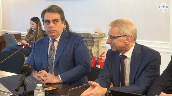 Нито едно правителство досега не си е позволявало такъв рекет и удар върху българите, каза по повод бюджета за 2026 г. Асен Василев