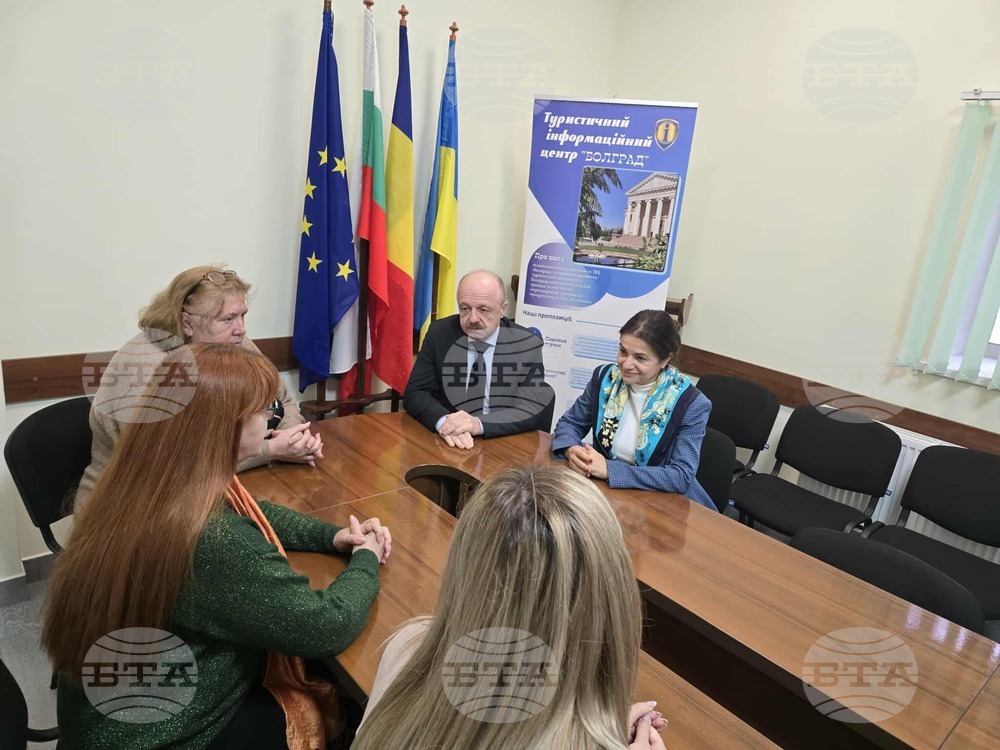 От Болградската община предадоха на българската делегация начело с Росица Кирова проект за музей на историята на Болград