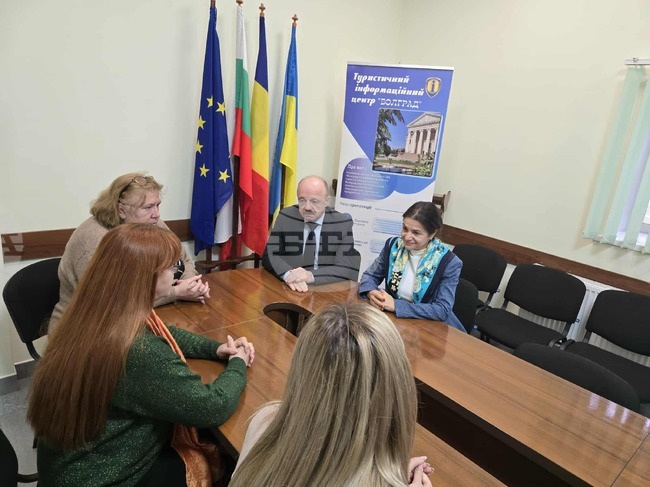 От Болградската община предадоха на българската делегация начело с Росица Кирова проект за музей на историята на Болград