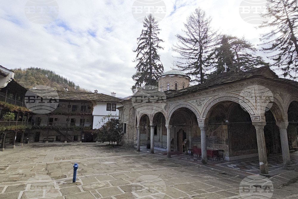 Троянски манастир - патриарх - почит