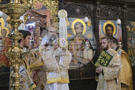 Троянски манастир - патриарх - почит