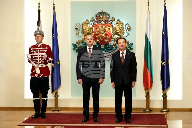 Президентство - Румен Радев - Хисаши Мичигами - орден