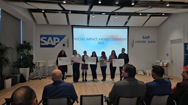 Отбор от студенти от МВБУ спечели Националния кръг на Наградата за социално въздействие (SIA)